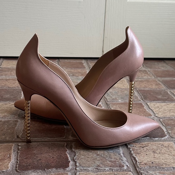 Valentino Garavani Extreme Heel Nappa Pump - Picture 6 of 16